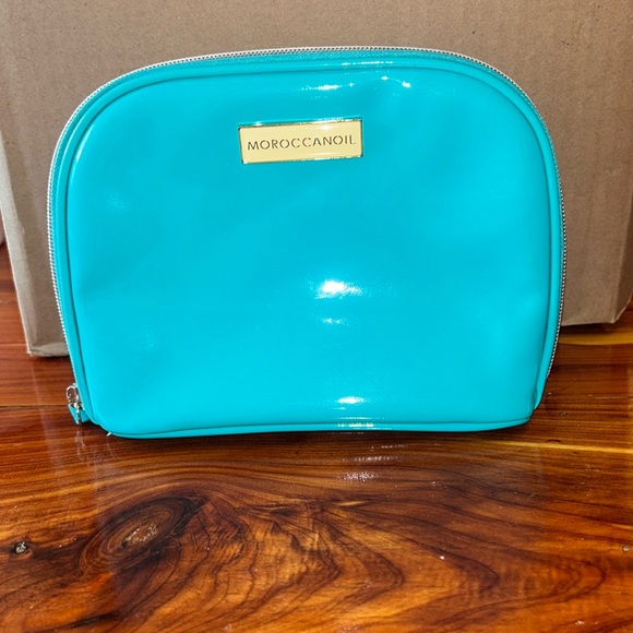 NWOT! Faux Patent Leather Makeup bag - Picture 1 of 5